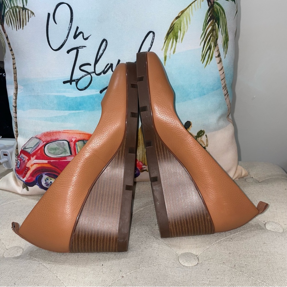 Betabrand Woman’S All Weather Wedge Heel In Hazel Leather  Size 7.5M - Picture 9 of 12